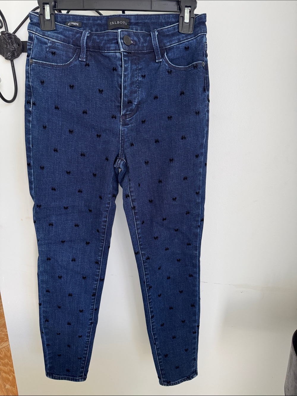 Talbots Petite Jeggings 4P | Embroidered Bow Denim Jeans | Dark Wash Stretch
